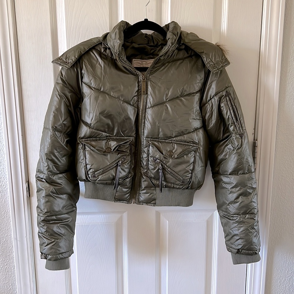 Arizona Jean Company slightly cropped puffer jacket